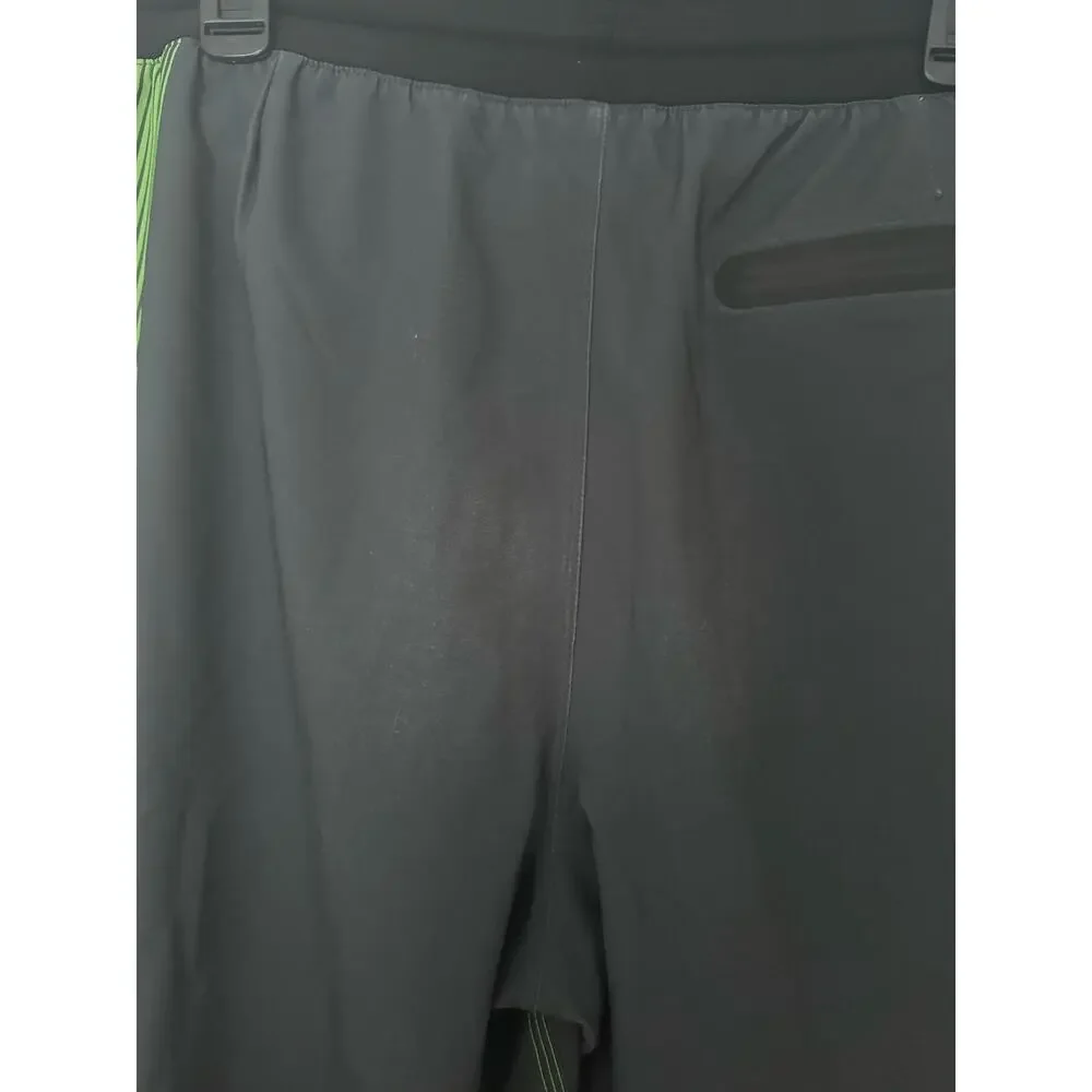 Aqua tech size large